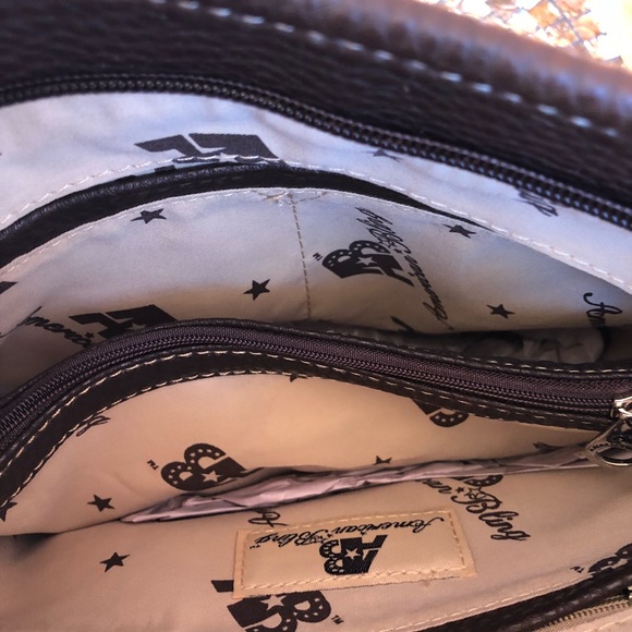 American Bling Concealed Carry Crossbody+ Wallet! - Picture 5 of 6